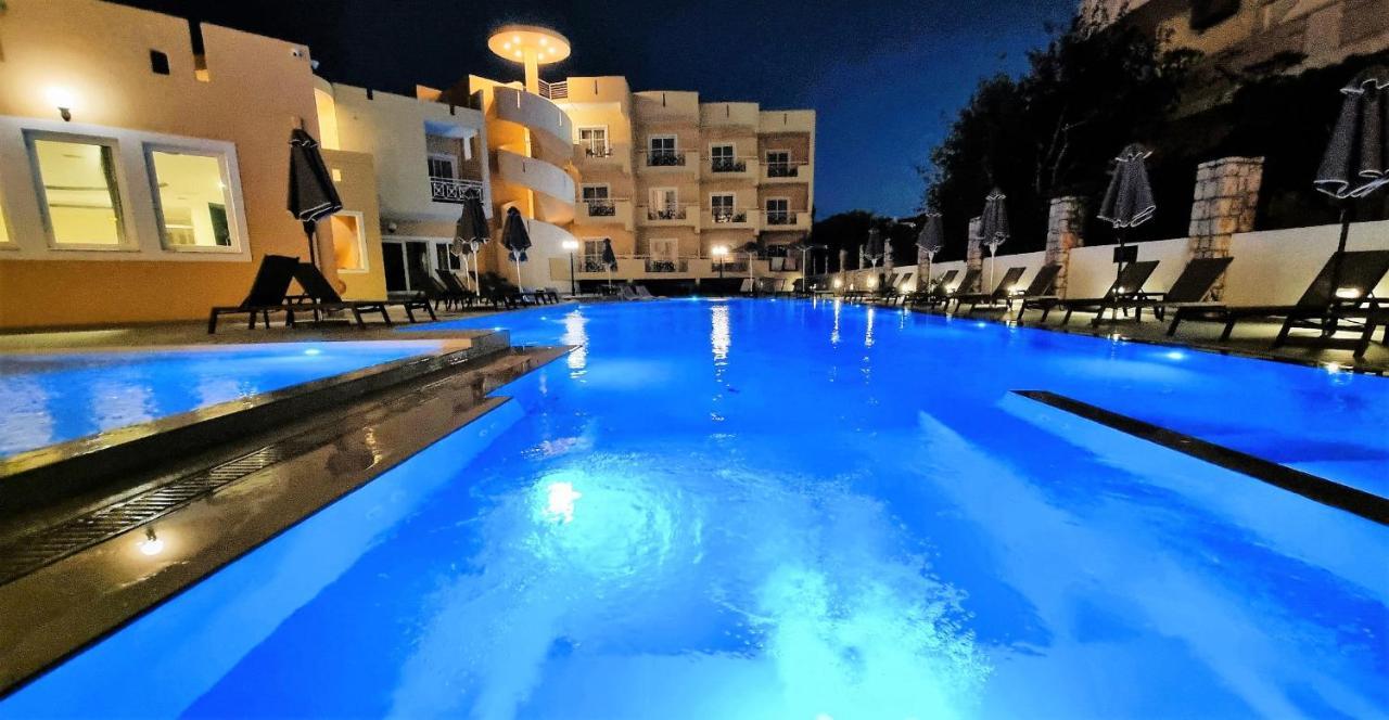 Sunny Bay Hotel